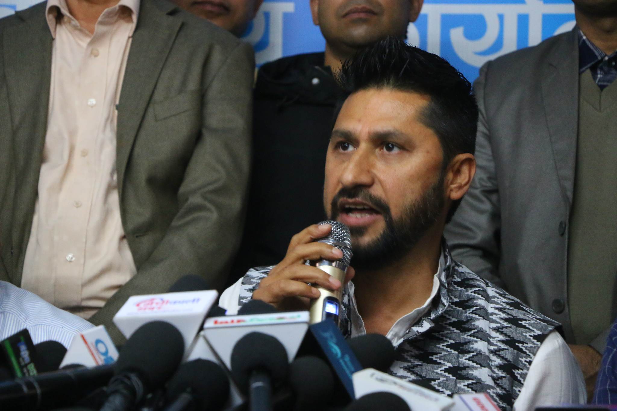 उपचुनावअघि सरकारमा जाँदैनौँ, त्यसपछि समर्थन कायम राख्ने कि नराख्ने निर्णय गर्छौँ : रवि लामिछाने