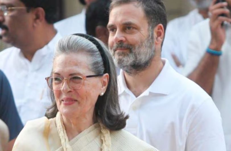 भारतका विपक्षी दलका नेता राहुल र सोनिया गान्धीविरुद्ध अभियोगपत्र दायर 