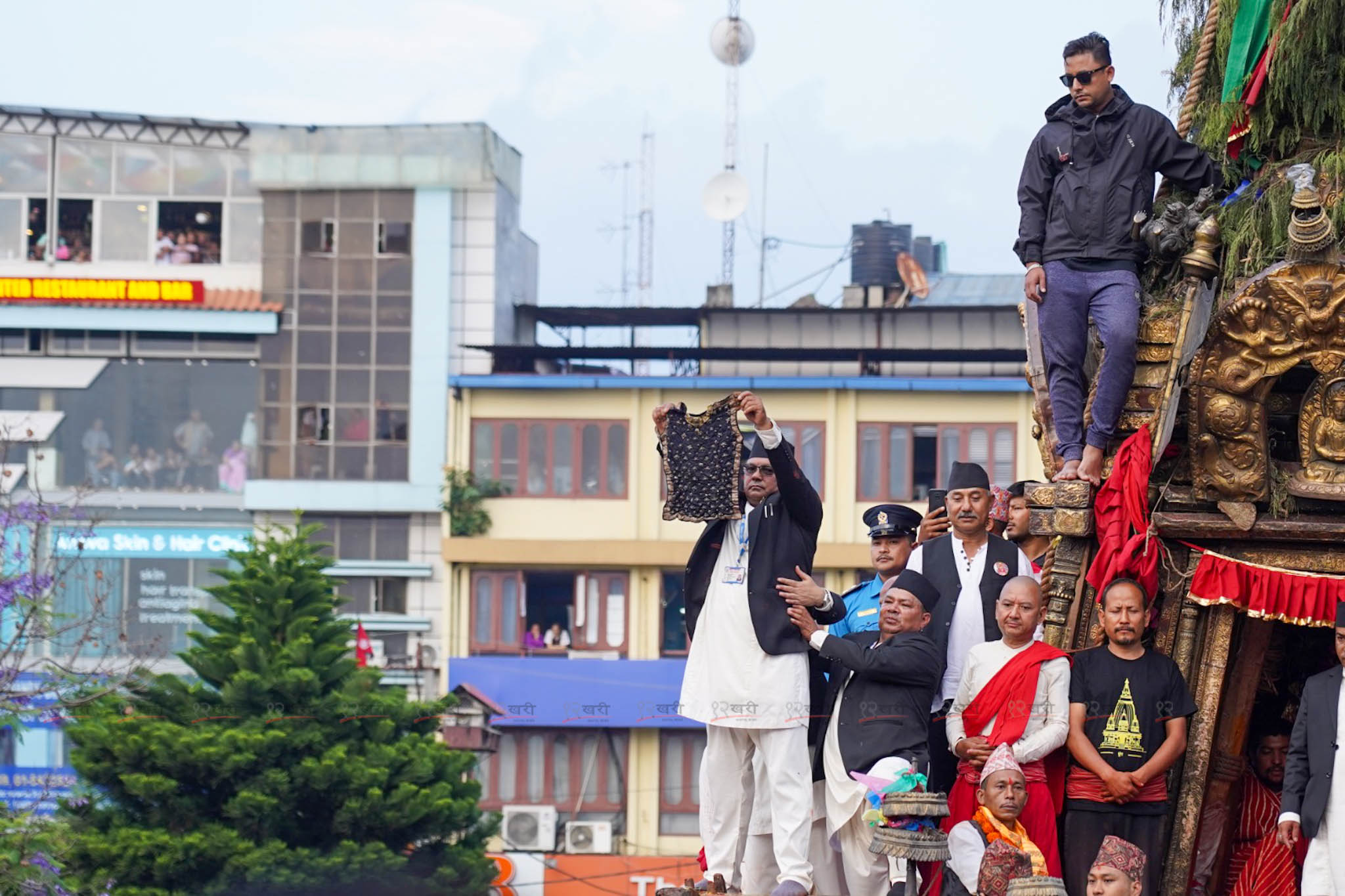 रातो मच्छिन्द्रनाथको भोटो देखाइयो (तस्बिरहरू)