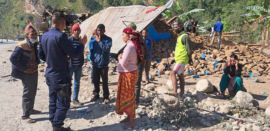 जब सानोभेरीमा एकै परिवारका चारजना पुरिएको सूचना डीएसपीले पाए...