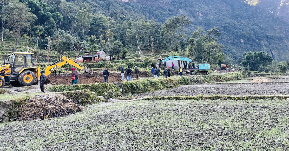 म्याग्दीको कृषि सडक कालोपत्र गर्ने तयारी 