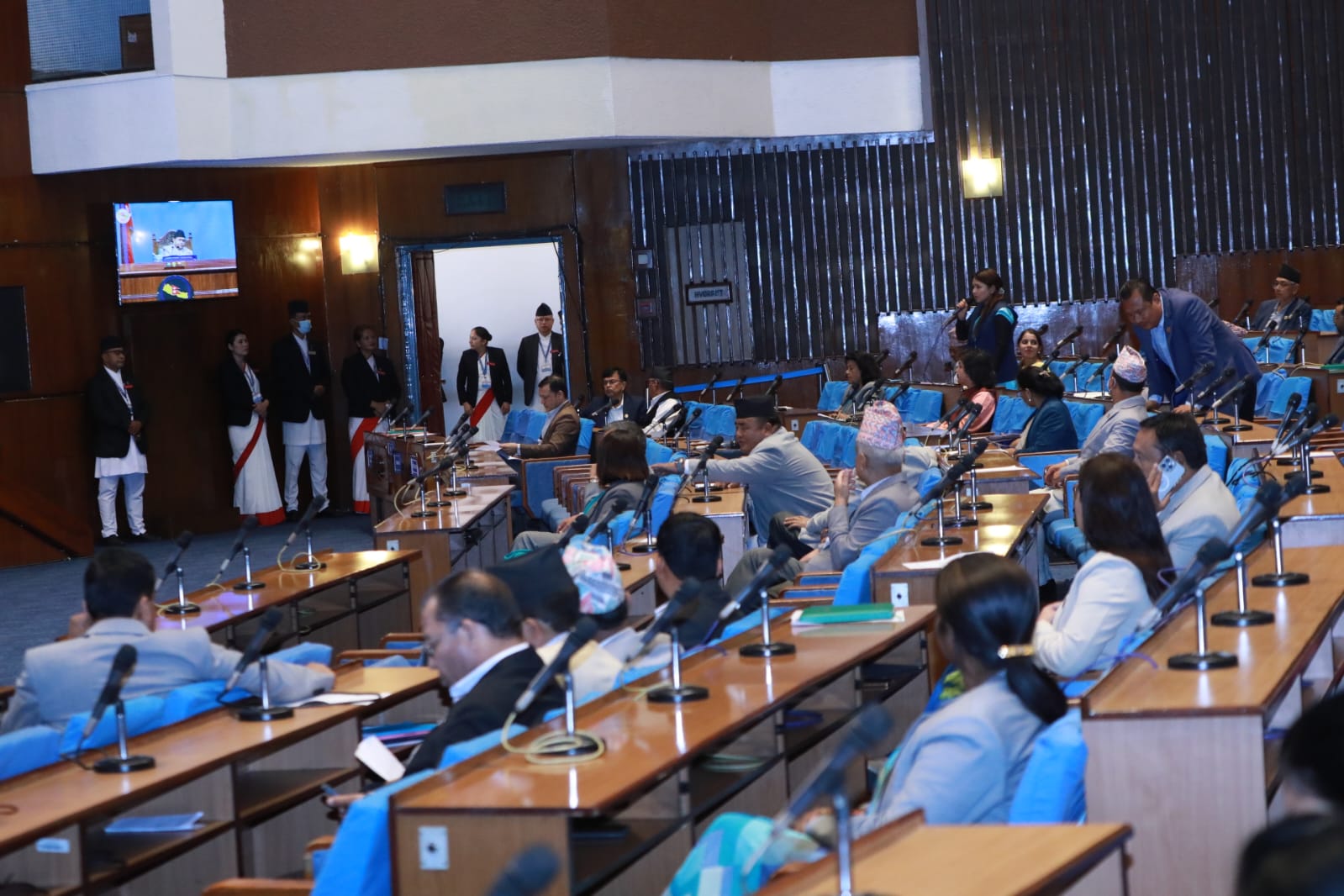 गणपूरक संख्या नपुगेपछि प्रतिनिधिसभा बैठक १५ मिनेटका लागि स्थगित