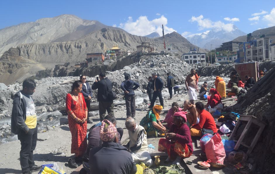 कागबेनीमा पितृतर्पण गर्नेको घुइँचो