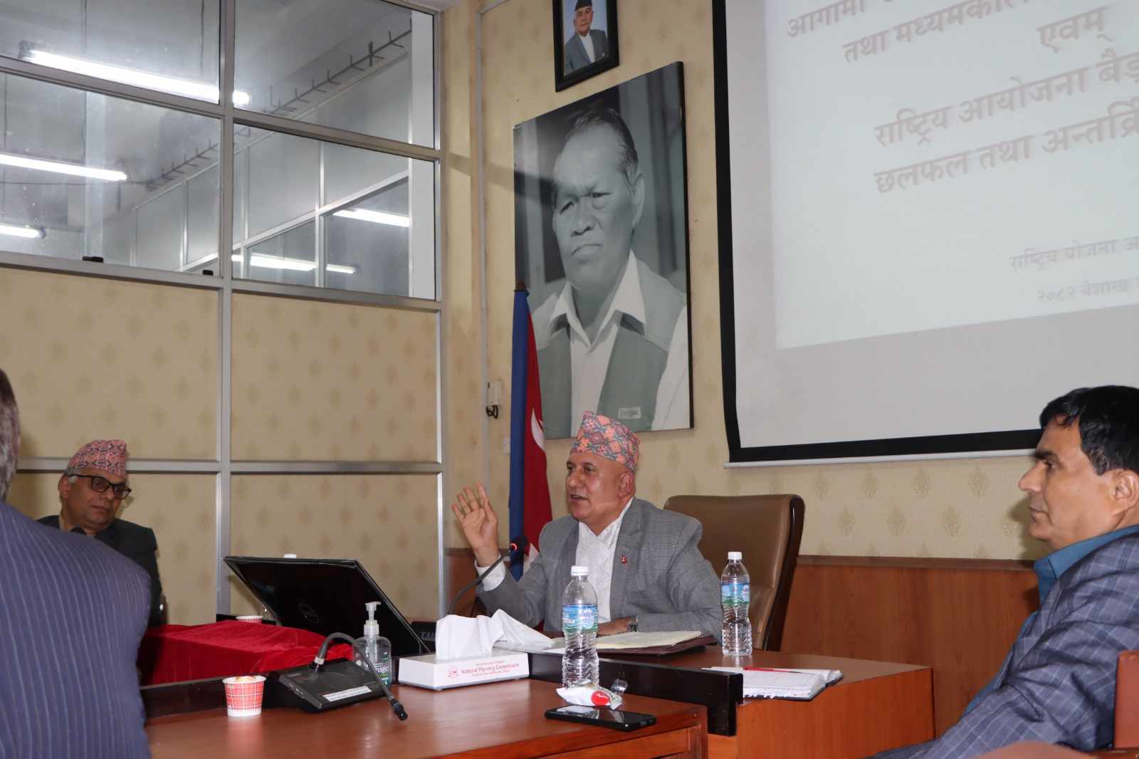 तत्काल सम्पन्न गर्न सकिने आयोजनालाई प्राथमिकतामा राख्न जोड