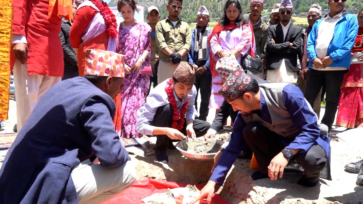 हिमानी र हृदयेन्द्रबाट जुम्लामा सुत्केरी सेवा केन्द्रको शिलान्यास