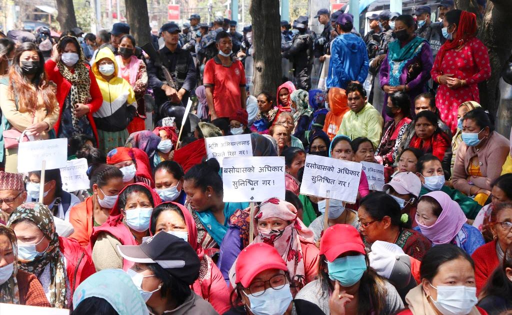 sukumbasi-pradarshan31679992723.jpg