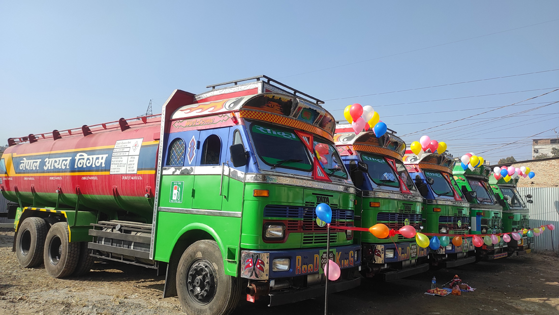 ट्यांकर चालक र सह–चालकलाई खोप लगाउने सहमतिपछि आन्दोलन फिर्ता