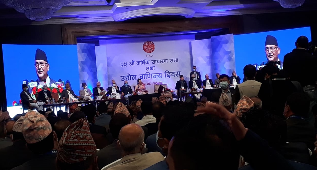 फेरि लकडाउनमा पुग्दैनौँ भन्ने छैन, सचेत बनौँ : प्रधानमन्त्री ओली